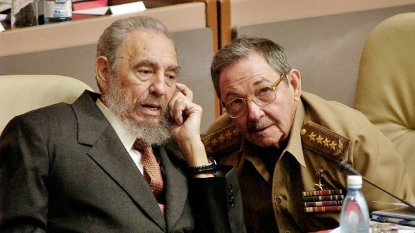 Κούβα: Δέκα ημερομηνίες-κλειδιά επί των ημερών του Φιδέλ και του Ραούλ Κάστρο στην εξουσία