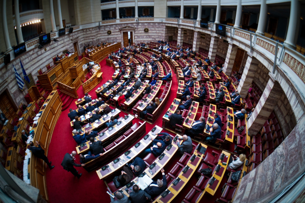 Εργασιακό νομοσχέδιο: Αποχή του ΣΥΡΙΖΑ από την ψηφοφορία