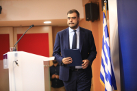 Μαρινάκης κατά ΠΑΣΟΚ: «Ο Στουρνάρας είπε ανατριχιαστικά πράγματα, ασχολούνται με το δέντρο και όχι το δάσος»