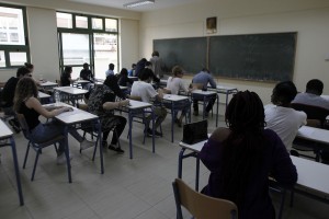 Πανελλήνιες 2017: Δείτε τις απαντήσεις ΑΟΘ