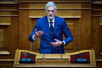 Τα δάκρυα του Γιάννη Λοβέρδου στην Ολομέλεια της Βουλής