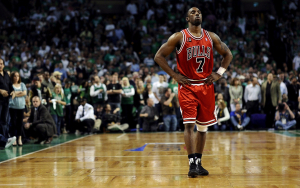 Πρώην παίκτης του NBA συνελήφθη, κατηγορείται ότι χτύπησε τον γιο του στο αεροδρόμιο