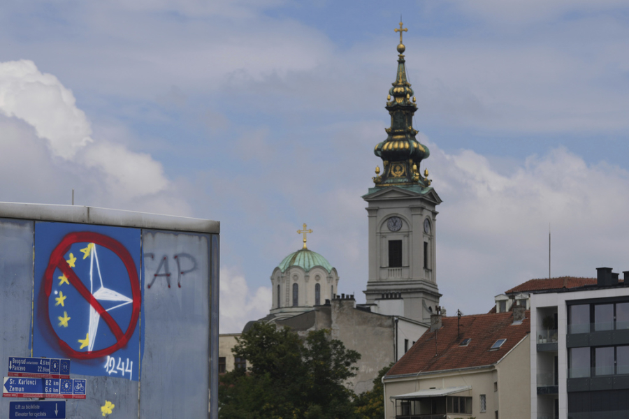 Δασμούς 35% επέβαλε ο Τραμπ στη Σερβία