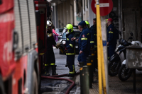 Φωτιά σε επιχείρηση στην Ηλιούπολη