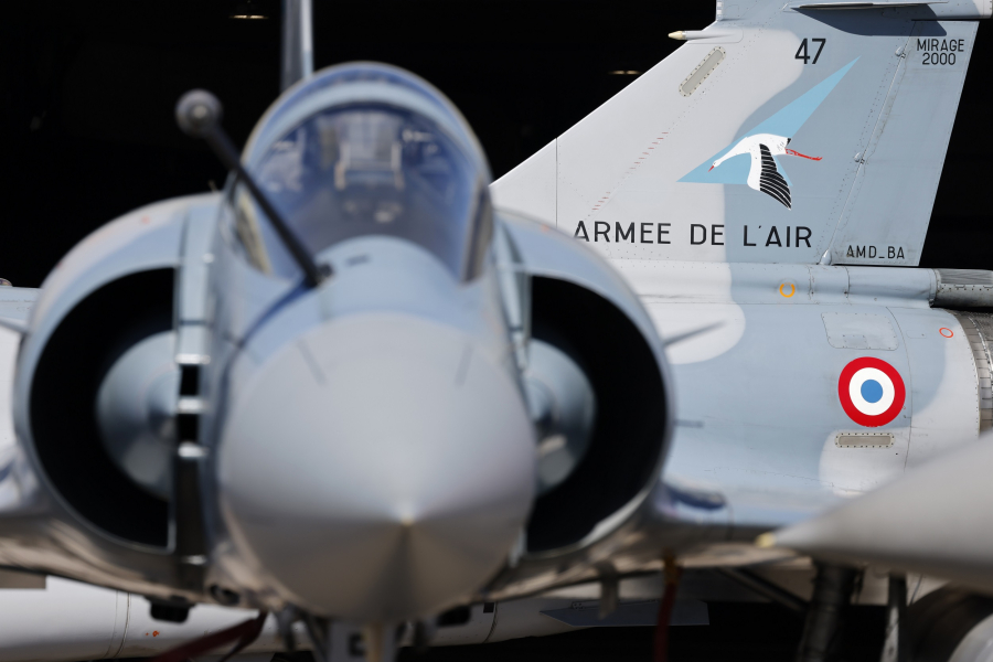 Ουκρανία: Ο Μακρόν στέλνει πυραύλους Aster και Mirage - «Υπό εξέταση» οι Tomahawk λέει ο Ρούτε