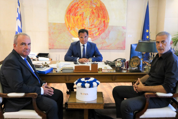 Συνάντηση Άδωνι Γεωργιάδη με Γιάννη Μώραλη για το επενδυτικό σχέδιο της Cosco στον Πειραιά