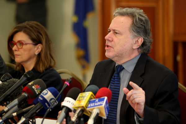 Επιτροπή θα εξετάσει τις αστοχίες στις εισφορές των αυτοαπασχολούμενων