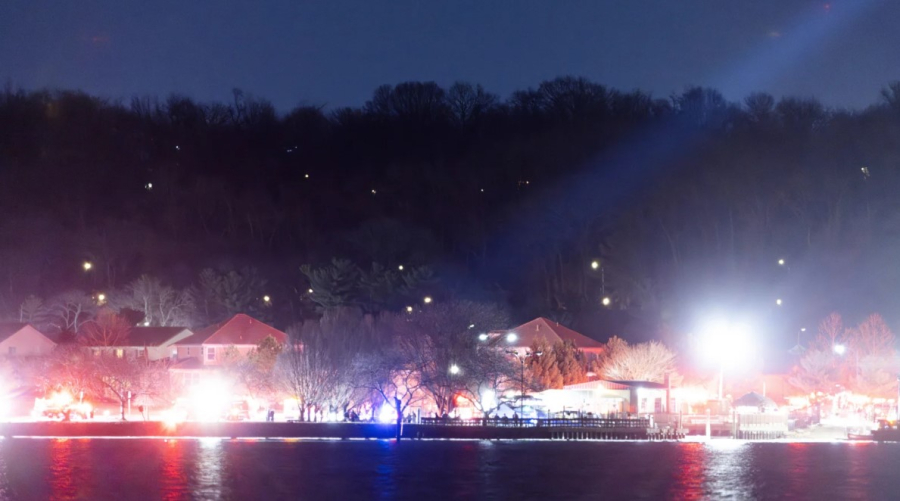 Αεροπορική τραγωδία στην Ουάσινγκτον: 55 πτώματα έχουν ανασυρθεί από τον ποταμό Ποτόμακ