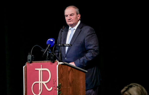 Σπάει- και σε τι βαθμό- η συμμαχία Καραμανλή και Σαμαρά;