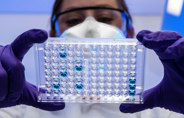 Η άνοιξη μαζί με τα λουλούδια φέρνει και νέα ονόματα στους ιούς