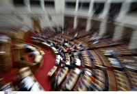 Βουλή: Τροπολογία του ΠΑΣΟΚ για τον προσωπικό γιατρό