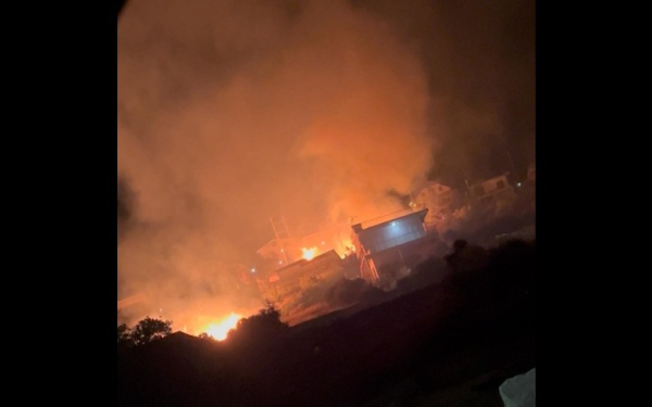 Υπό μερικό έλεγχο η φωτιά στη Νέα Πέραμο