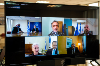 Δένδιας: Τηλεδιάσκεψη με την πρέσβη και τους γενικούς προξένους της Ελλάδας στη Ρωσία