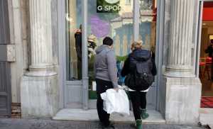 ΕΛΣΤΑΤ: Μειώθηκαν οι πωλήσεις στο λιανεμπόριο