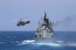 Ρωσική φρεγάτα «έριξε προειδοποιητικά πυρά» προς βρετανικό γιοτ στη Μάγχη