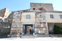 Το υπουργείο Πολιτισμού βάζει «ενοικιαστήριο» στο Γεντί Κουλέ, «υπέρτατη ασέβεια» καταγγέλλουν 300 πανεπιστημιακοί