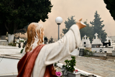 Ζάκυνθος: Πανδαιμόνιο σε νεκροταφείο - Ανακάλυψαν ότι ετοιμάζονταν να θάψουν άλλη γυναίκα