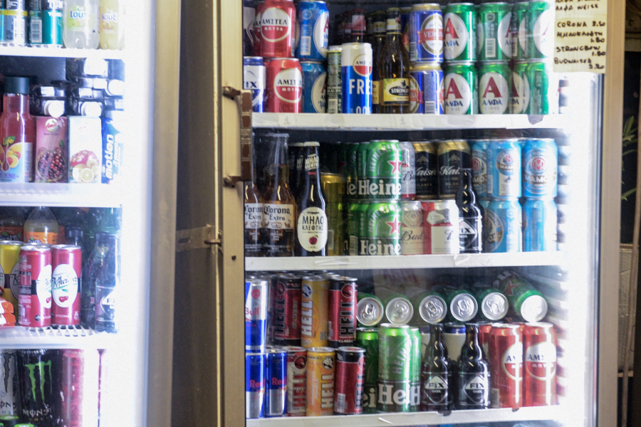 Ξαφνικό χαράτσι σε αναψυκτικά, γάλα, μπύρα αλλά και voucher επιστροφής