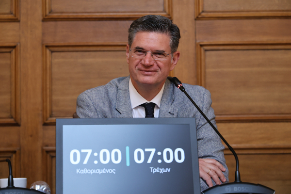Παραιτείται ο Καλαματινός από γραμματέας της Κοινοβουλευτικής Ομάδας