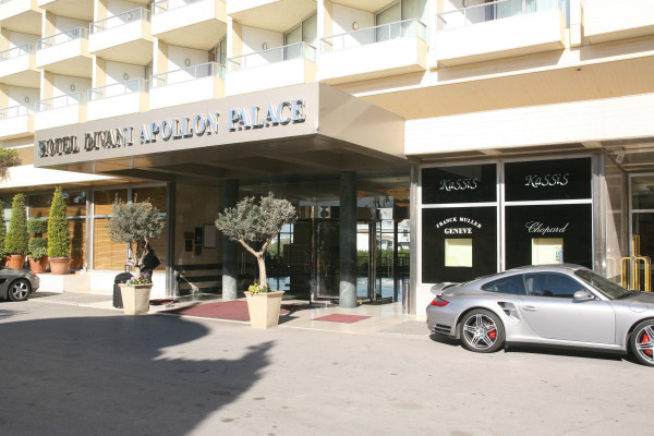 Πέθανε στα 33 της, η Ελλη Διβάνη, γόνος της γνωστής αυτοκρατορίας των ξενοδοχείων Divani