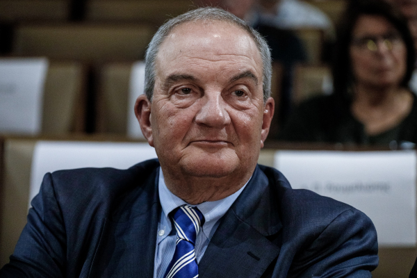 Η επόμενη παρέμβαση Καραμανλή