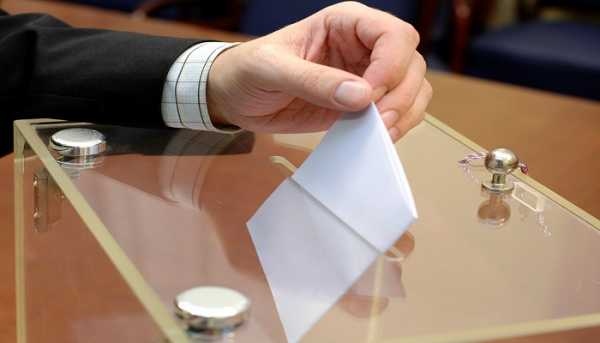 Επαναληπτικές εκλογές σε τρεις δήμους της Αττικής σήμερα