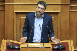 Ηλιόπουλος για κατώτατο μισθό: Ζήτημα ζωής και όχι επιβίωσης να πάει στα 1.000 ευρώ (Βίντεο)