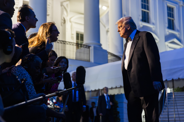 Στο χείλος του shutdown οι ΗΠΑ - Κρίσιμη συνάντηση στον Λευκό Οίκο, κίνδυνος μαζικών απολύσεων