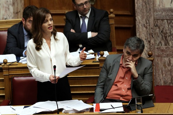 Στην Βουλή αύριο το πολυνομοσχέδιο για εργασιακά και ασφαλιστικο - Τι προβλέπει