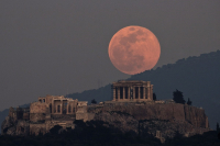 Πανσέληνος Μαΐου 2025: Πότε θα δούμε το «Φεγγάρι των Λουλουδιών» - Τι να προσέχουν τα ζώδια