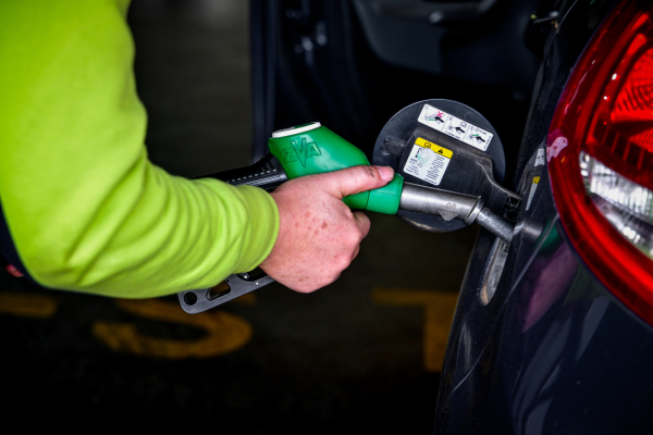 Πρόεδρος Πρατηριούχων - Εμπόρων Καυσίμων Αττικής: «Θα ξεπεράσουμε το 1,80 ευρώ ανά λίτρο στην τιμή της βενζίνης»