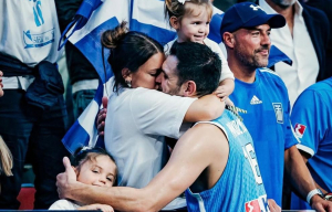 O Κώστας Παπανικολάου εξομολογείται: Ο λόγος που νιώθει τύψεις προς τη γυναίκα και τα παιδιά του (βίντεο)