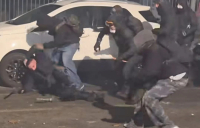 Οργή Μελόνι για τα επεισόδια στο Τορίνο: «Χτύπησαν αστυνομικό με σφυρί» (βίντεο)