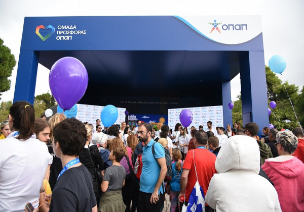 Η «Ομάδα Προσφοράς ΟΠΑΠ» έκοψε πρώτη το νήμα στον 37ο Μαραθώνιο της Αθήνας