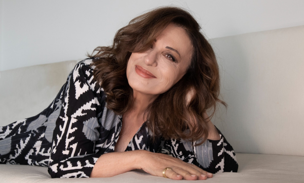 Η Χάρις Αλεξίου στο Μέγαρο Μουσικής Αθηνών - Σε τι ρόλο θα τη δούμε