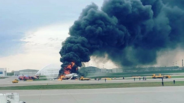 Αεροπορική τραγωδία στη Μόσχα: Βίντεο - ντοκουμέντο από την στιγμή της πρόσκρουσης (video)