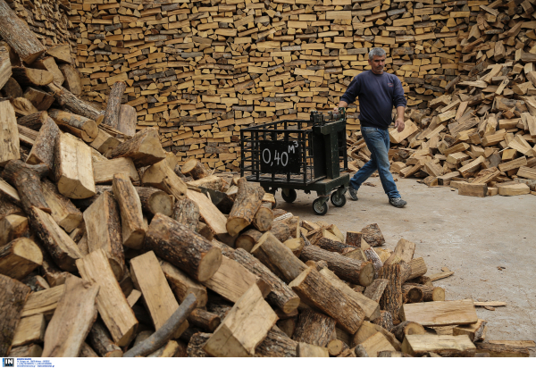Ο Δήμος Ζωγράφου θα μοιράσει δωρεάν καυσόξυλα στους δημότες