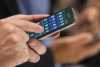 Μόνο για κλήσεις και sms χρησιμοποιεί το κινητό του το 50% των χρηστών