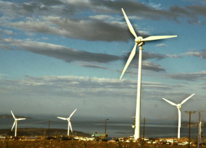 ΔΕΗ Ανανεώσιμες και EDPR ενώνουν τις δυνάμεις τους για νέα έργα ΑΠΕ