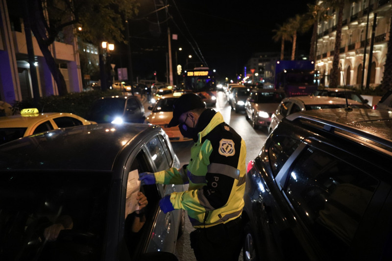 Τα... 2021 μέτρα της ΕΛ.ΑΣ. ενόψει ρεβεγιόν Πρωτοχρονιάς - Χιλιάδες αστυνομικοί στους δρόμους, μπλόκα... παντού