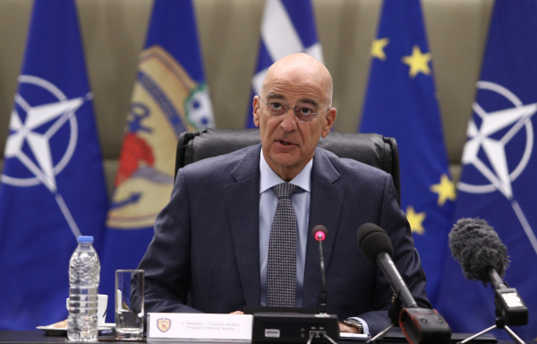 Ο λογαριασμός στον Δένδια