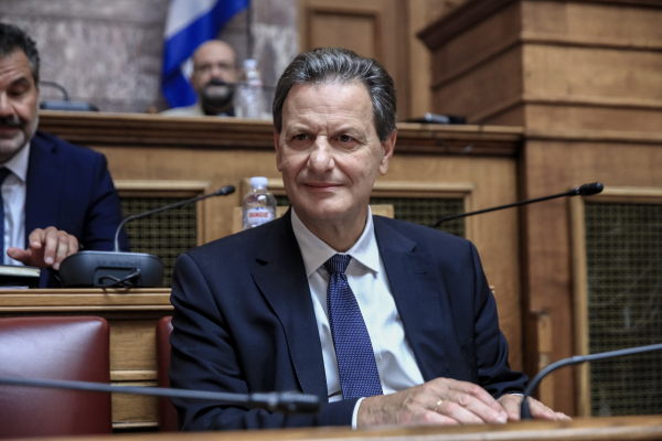 Σκυλακάκης: Χαμηλότερες τιμές ρεύματος για τους αγρότες, τροπολογία για την ρύθμιση ληξιπρόθεσμων χρεών