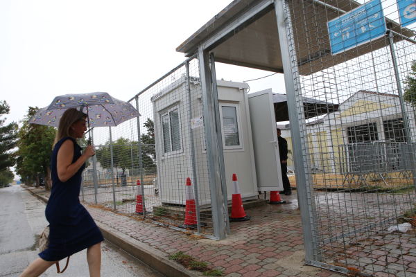 Καρυστιανού στη δίκη για τα Τέμπη: Ενώ κάπνιζαν τα βαγόνια υπήρχαν εκσκαφείς που μπάζωναν
