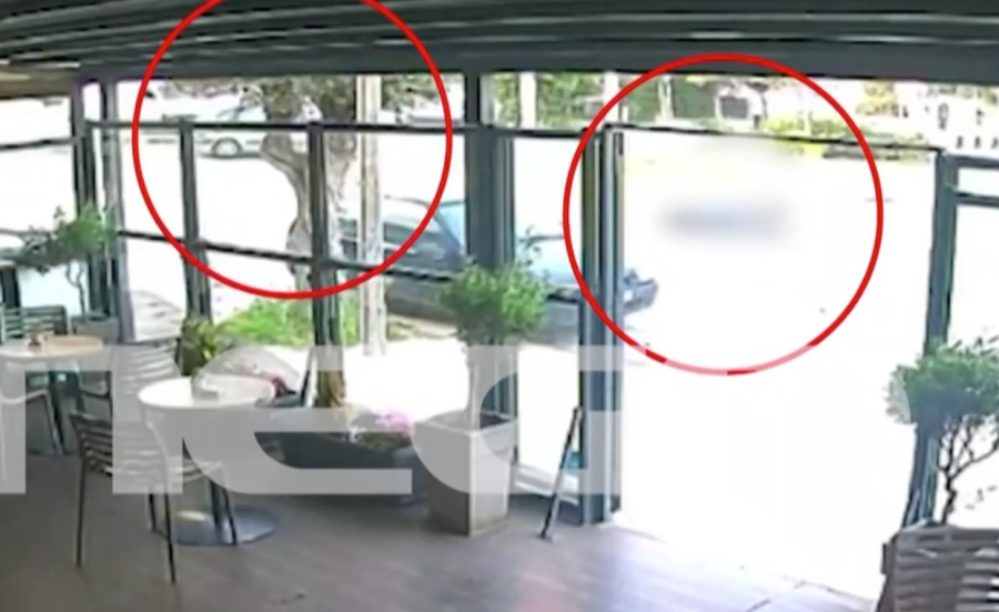 Ηλιούπολη: Παραδόθηκε ο οδηγός του αυτοκινήτου που είχε εμπλακεί στο θανατηφόρο τροχαίο τη Δευτέρα του Πάσχα