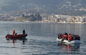Συνολικά 997 μετανάστες πέρασαν στα νησιά του βορείου Αιγίου το Φεβρουάριο