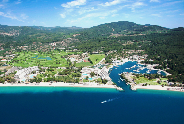 Ο Σαββίδης, η Τεχνική Ολυμπιακή και η παραλία του Πόρτο Καρράς, η LAMDA, η ΕΤΑΔ και οι «Αθάνατοι», η Μπλε Κέδρος ΑΕΕΑΠ και η απογείωση του προγράμματος Miles & Bonus