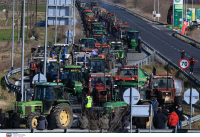 Παράθυρο και για το αγροτικό πετρέλαιο αφήνει τώρα η κυβέρνηση με φόντο την κλιμάκωση στα μπλόκα