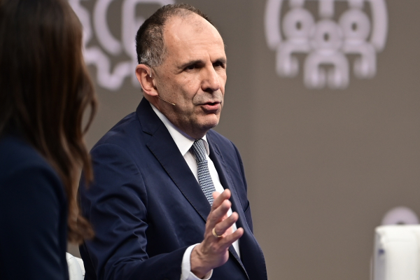 Η δύσκολη διαπραγμάτευση για τη Μονή Σινά