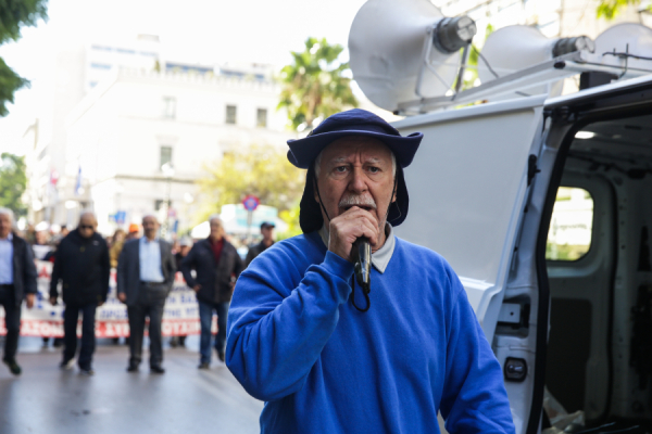 Greece Reviews Pension System After Historic Retirement Wave