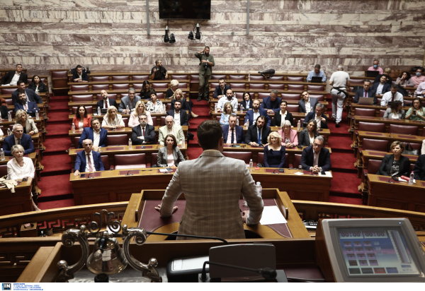 Μαίνεται ο «ρουκετοπόλεμος» στον ΣΥΡΙΖΑ